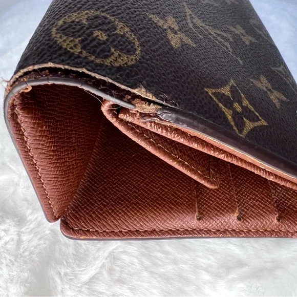 Louis Vuitton Classic Monogram Canvas Continental Wallet